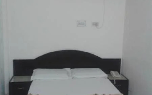 Hotel Pal Avadh