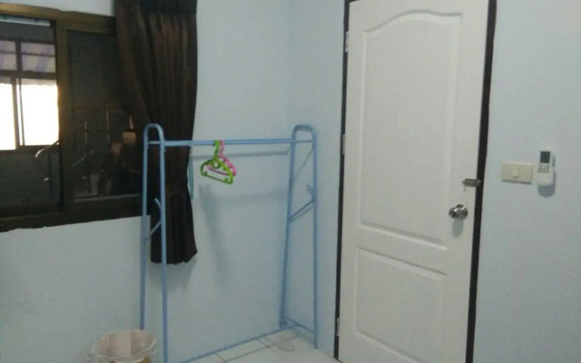 A & P House Charansanitwong