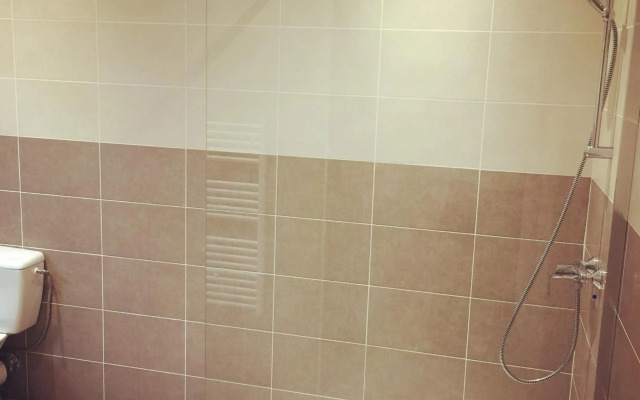 Villa Serafina Apartments