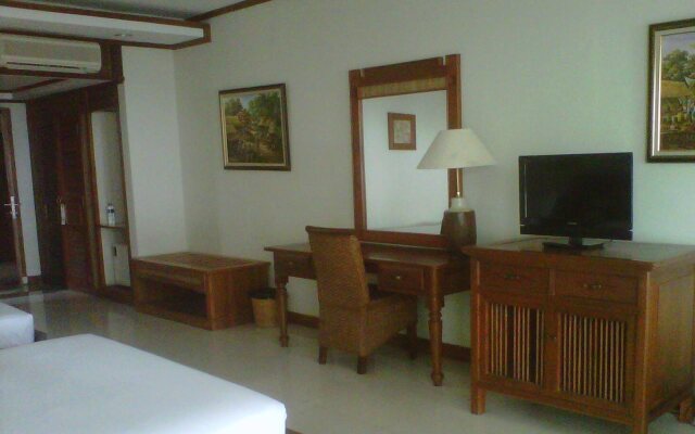 Sunrise Beach Hotel Pangandaran