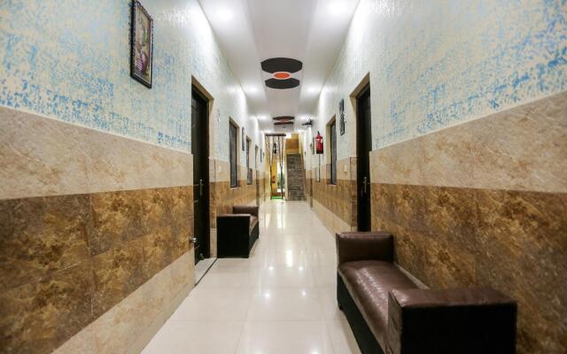 SPOT ON DEL2930 Hotel Kashvi Palace