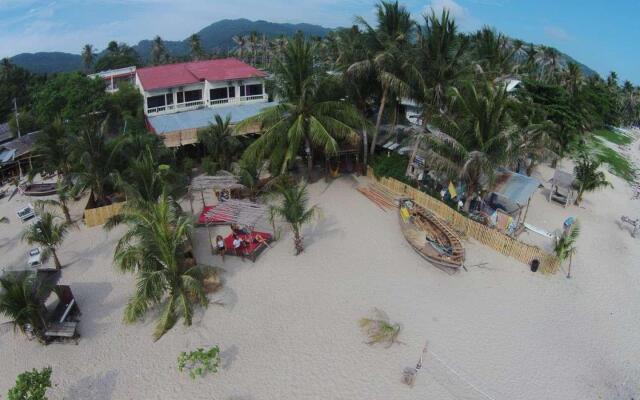 Echo Beach Hostel