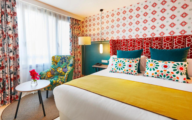 Renaissance Paris La Defense Hotel
