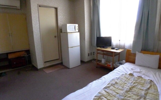 New Makomo Hotel