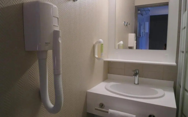 Hôtel Wood Inn Bordeaux Aeroport