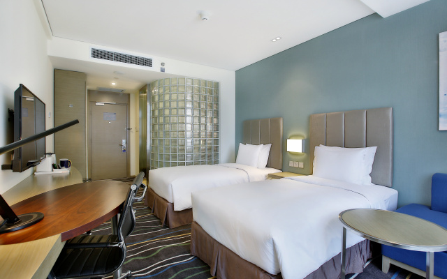 Holiday Inn Express Langfang Park View – Guest Rooms – Langfang