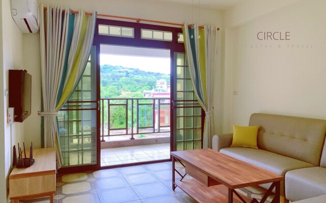 Circle Circle Homestay