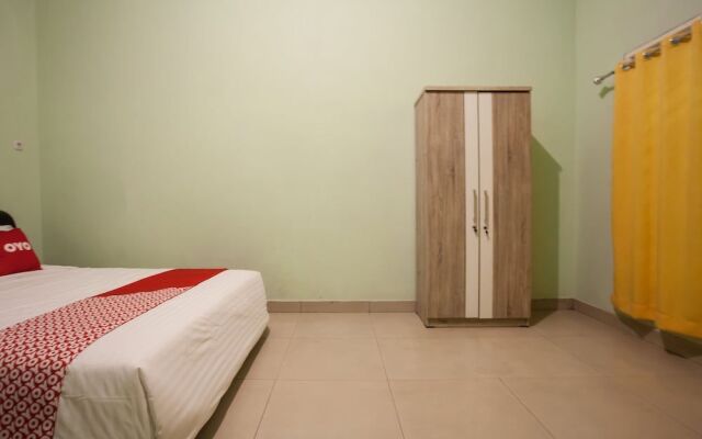 OYO 1733 Pocut Residence Syariah