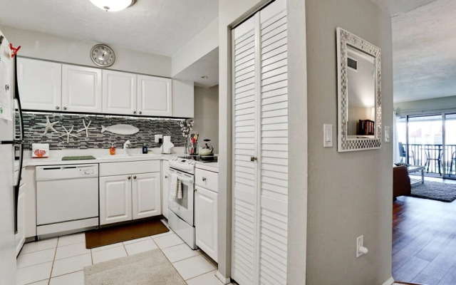 Runaway Bay Resort by BBG