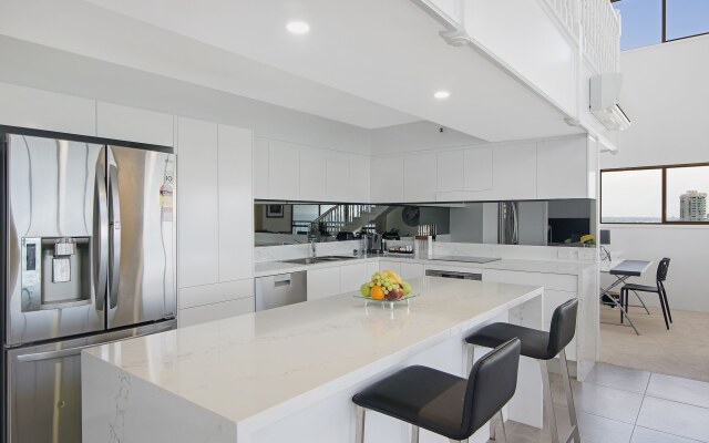 Burleigh Esplanade Apartments