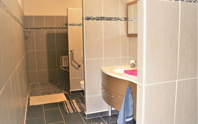 Sanny's Place Studio Suite PMR