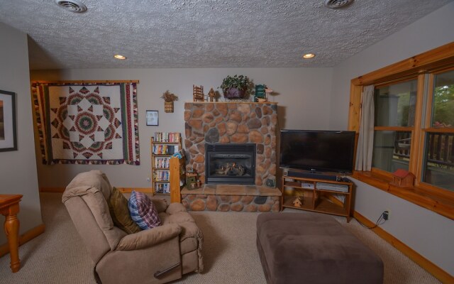 Logxurious 5 Bedroom House