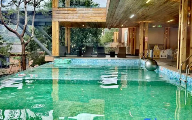 Yunli·Guanhai·Jinghai – Pool – Xichang