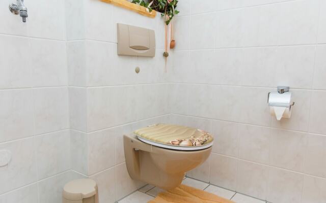 Beautiful property (65 m) with terrace and a small garden.