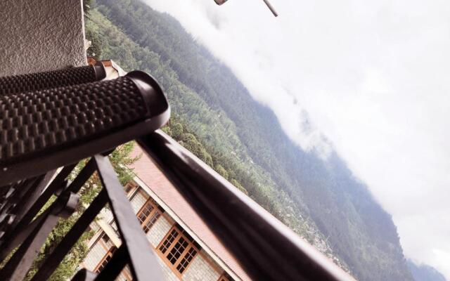 Hotel Solitaire - With Best View of Mountains