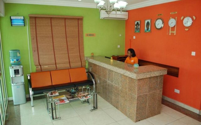 Millicent Hotel And Suites