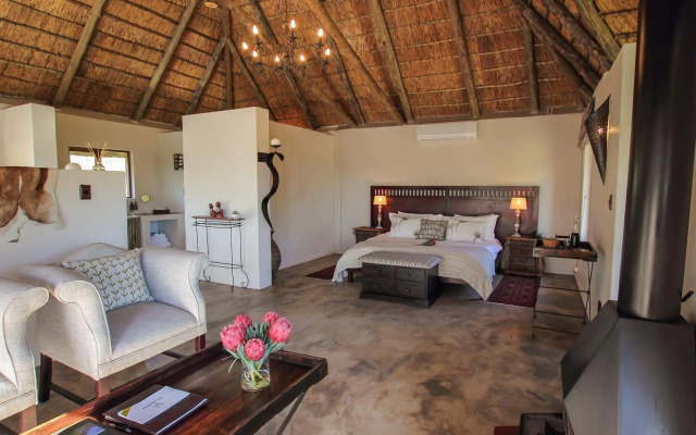 Bukela Game Lodge Amakhala Game Reserve