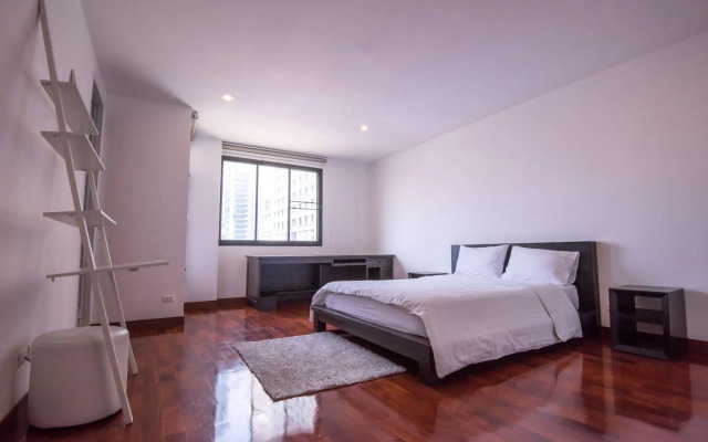 Benviar Tonson Residence