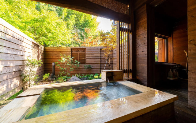 Ureshino Onsen Kujaku — 3-star hotel in Ureshino