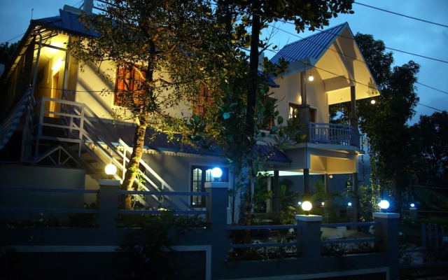 4 Bedroom Villa With Balcony Mountain View