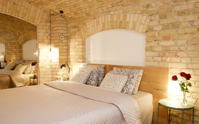 Tomy Old Town Apartments