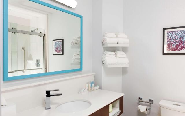 Hampton Inn by Hilton Concord/Bow