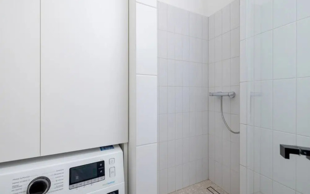 Family Apartment in Center by Renters