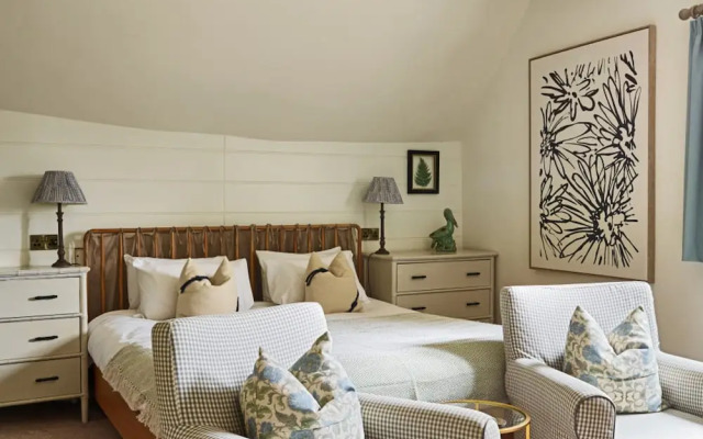 The Old Coach House - From 500 Per Night