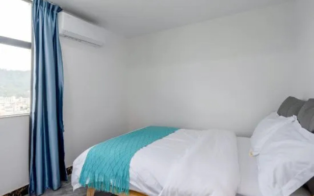 Shuangyue Bay Tongshen Chain Homestay (Caijia Village Store)