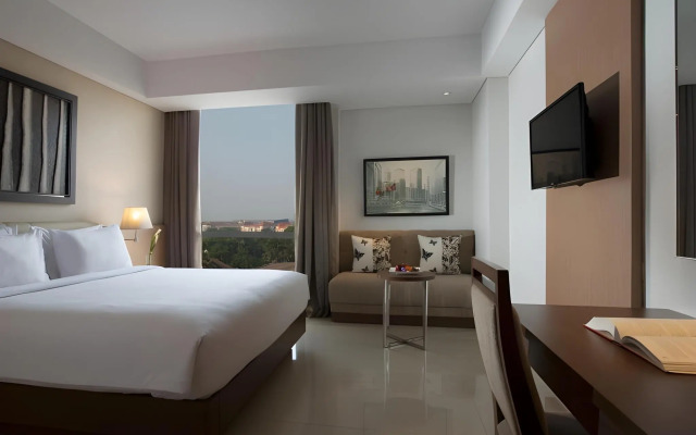 Santika Premiere Kota Harapan Indah