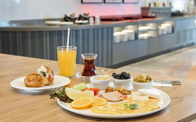 Hampton By Hilton Antalya Airport