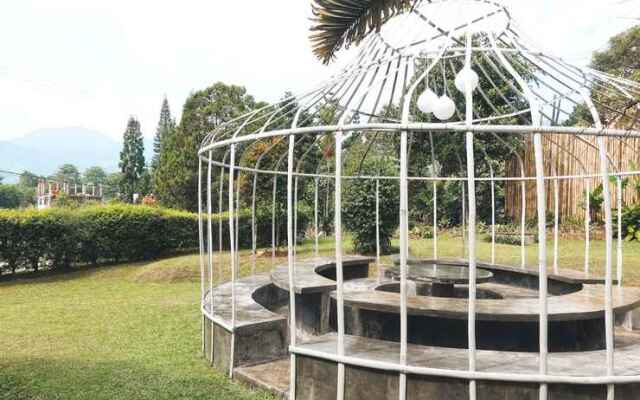 Villa Airis - Blooming Dreams Come True