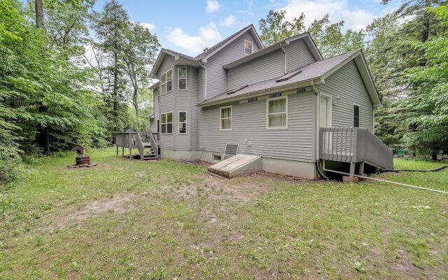 Holiday Home Near Lake and Pool