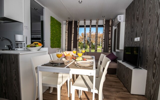 Superior Mobile Homes in Camping Kazela