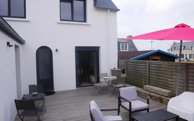 Holiday Home in Penmarch With Terrace