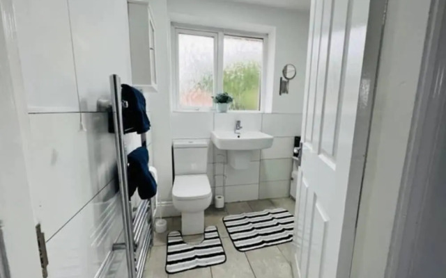 Overbury Lodge, Birmingham With Free Parking