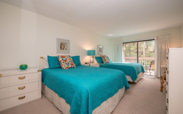 Moorings 71-72 by Vtrips