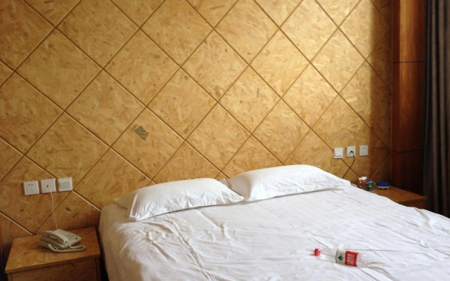 Chengde No.1 Business Hotel