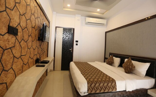 Hotel Westwood - Udaipur