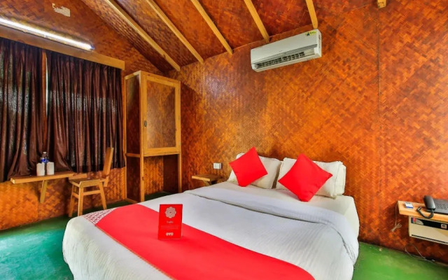 Vartys - The Hillside Huts