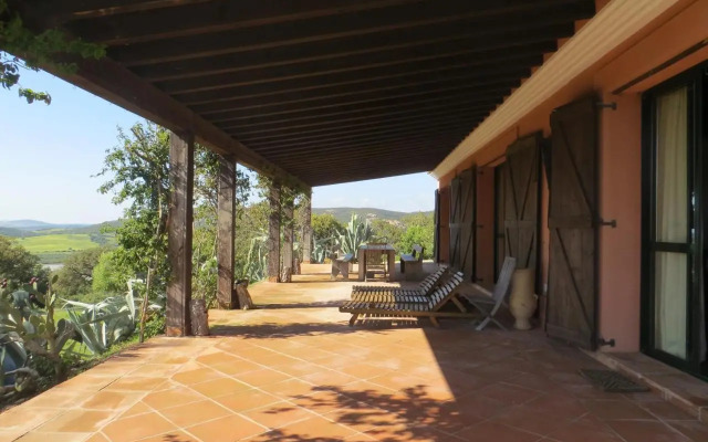 Casa Alvarianes