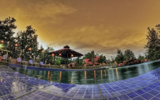 Pugdundee Safaris - Kanha Earth Lodge