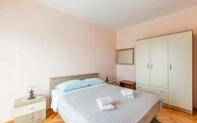 Apartment Brsec 7796b