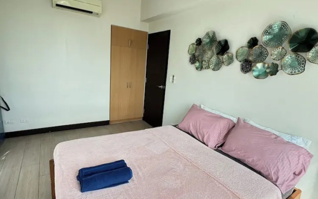 Mactan Newton Condo with Pool Access