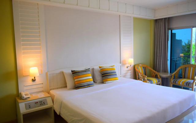 Seapine Beach Golf and Resort Hua Hin