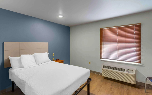 Woodspring Suites Ogden