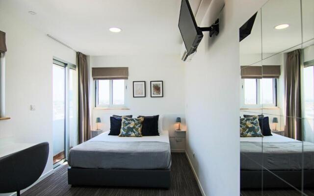 Phaedrus Living Luxury Suite Nicosia 510