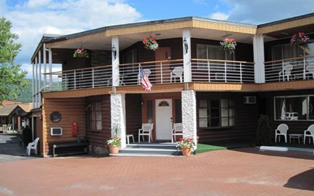 Lake Crest Inn