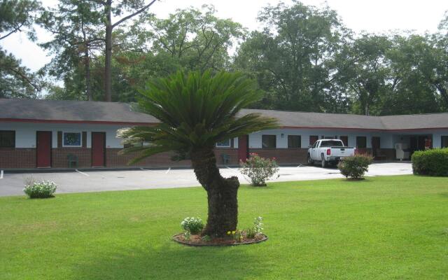 Cheerio Inn - Glennville