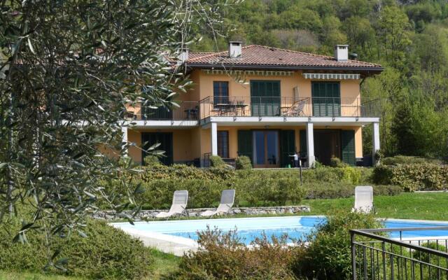 Apartment Gli Ulivi 4 - Tremezzina